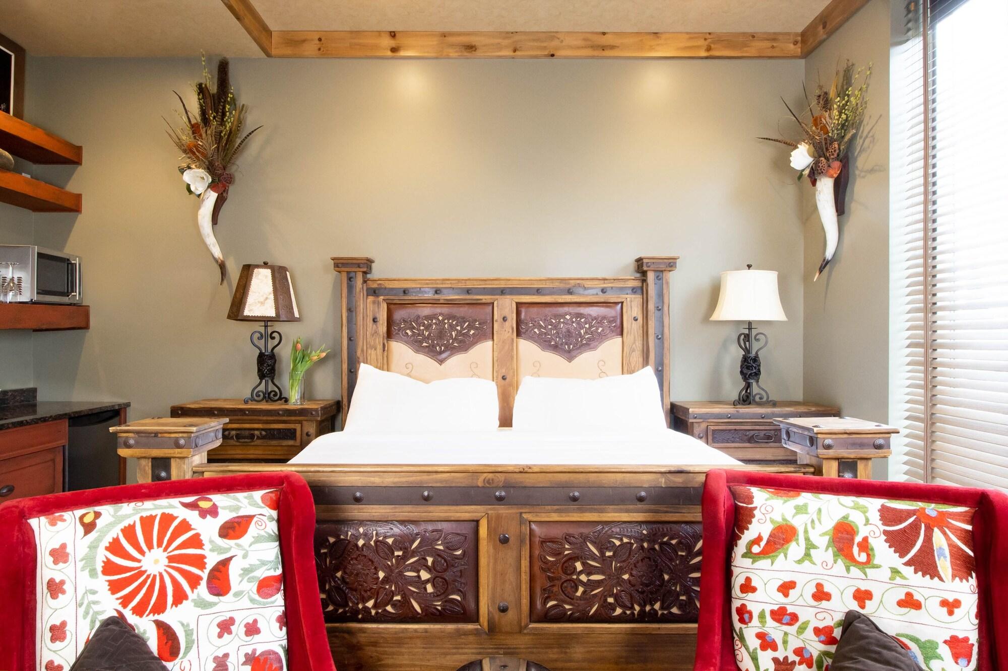 Retro Suites Hotel Chatham-Kent Экстерьер фото